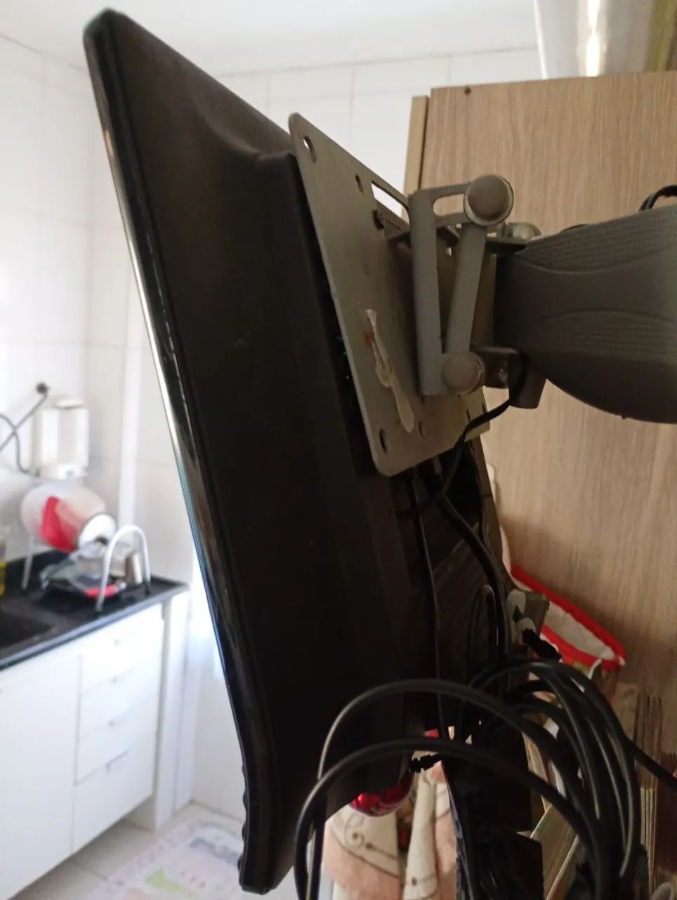 Tv Philco 15 polegadas + suporte 