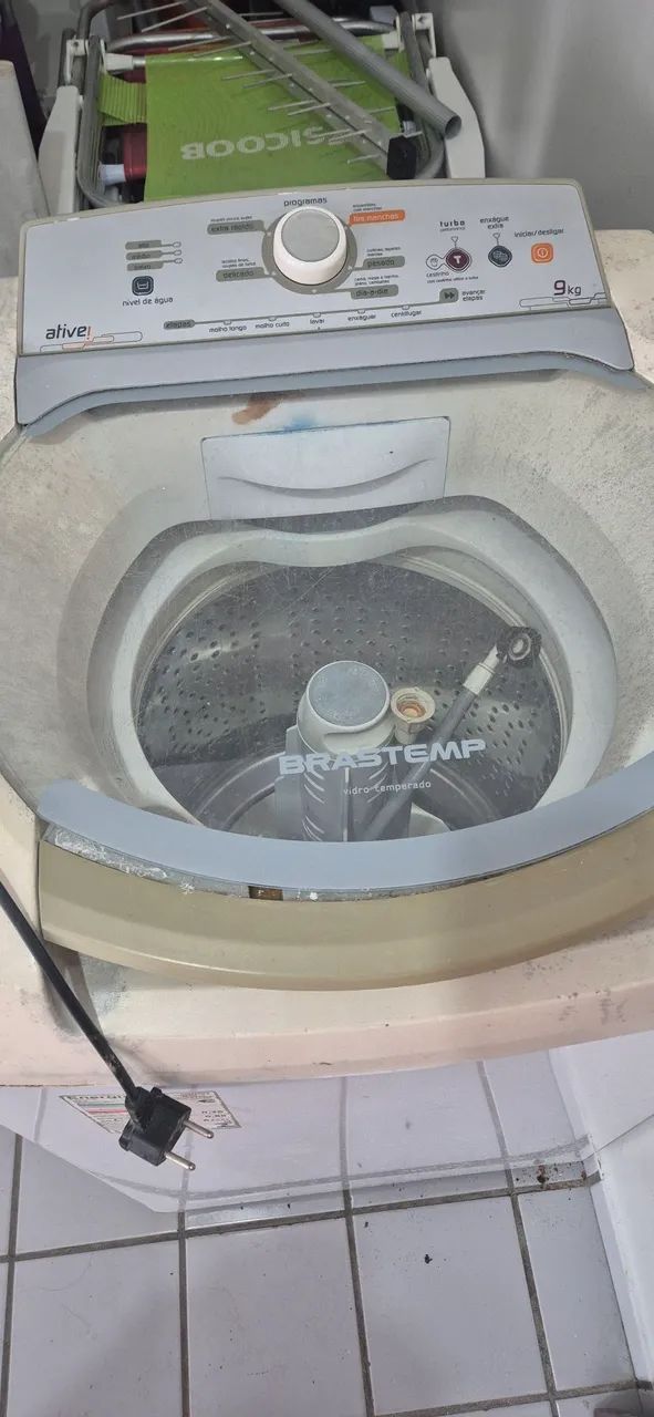 Máquina lavar roupa usada