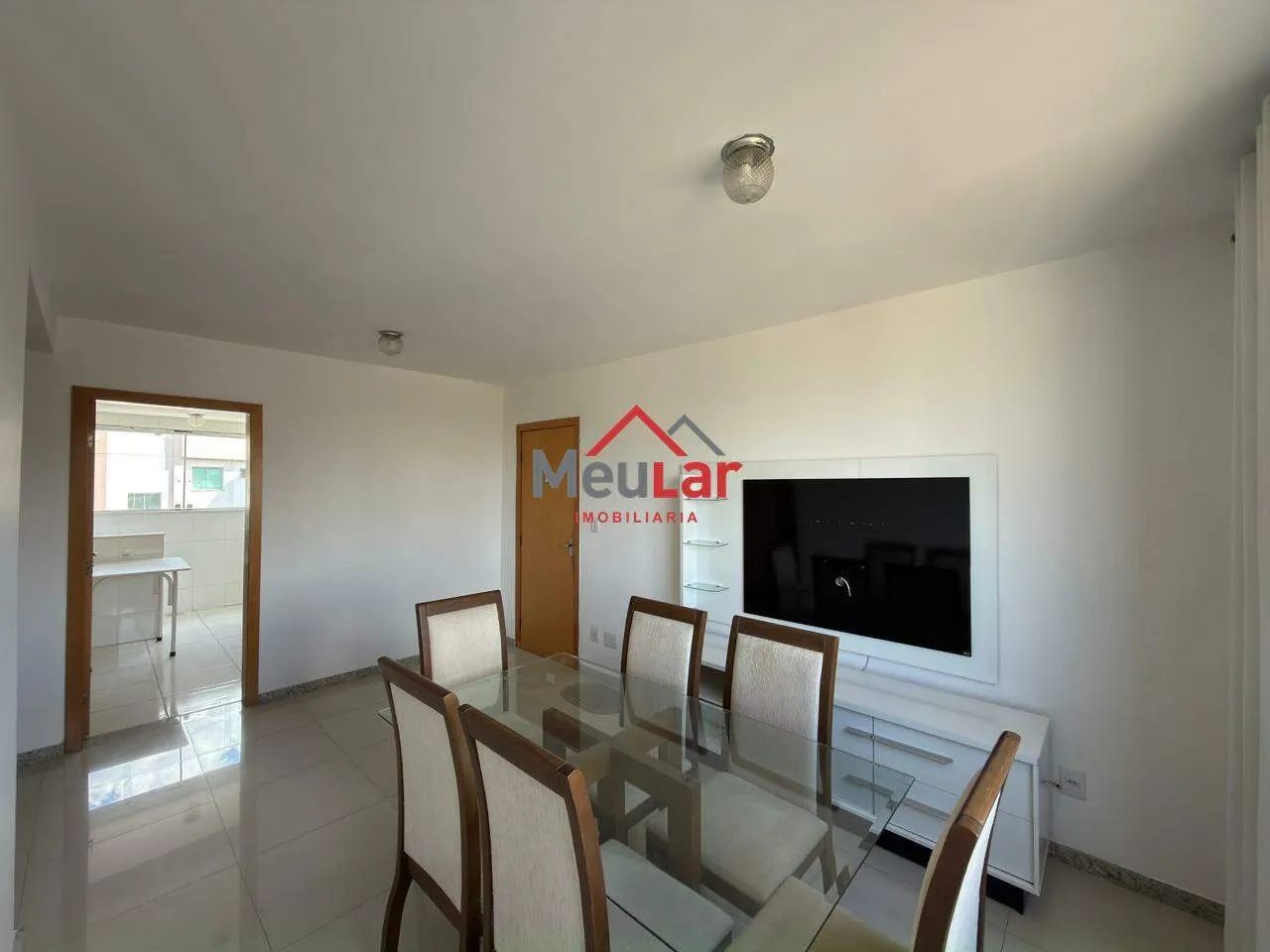 APARTAMENTO SEMI MOBILIADO DE 2 QUARTOS COM SUÍTE E 2 VAGAS  SANTA ROSA - Foto 4