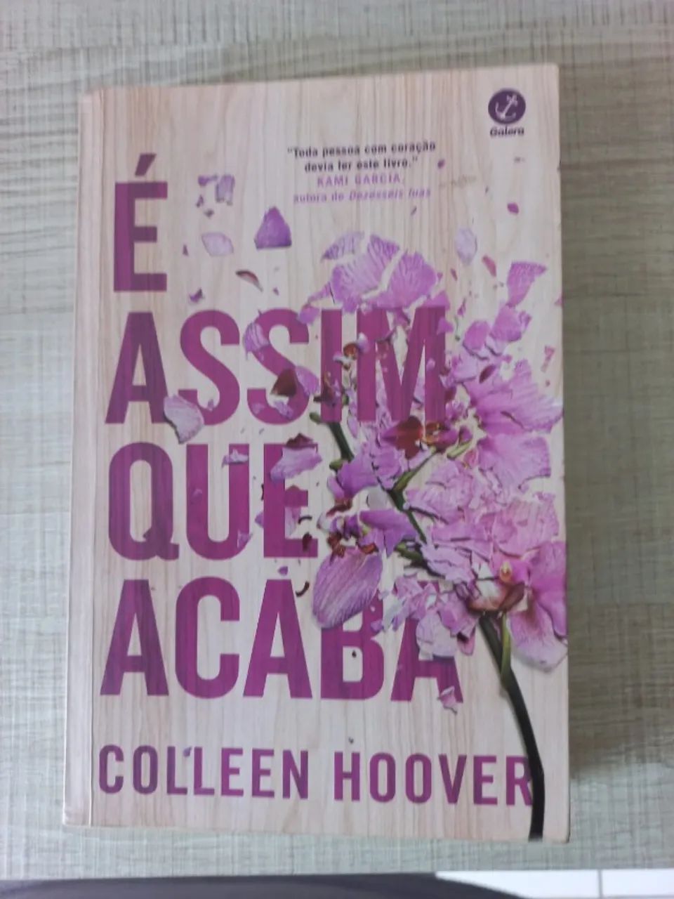 É Assim Que Acaba - Colleen Hoover