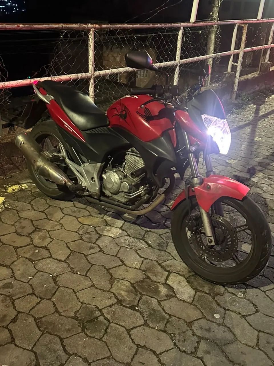 Vendo CB 300R