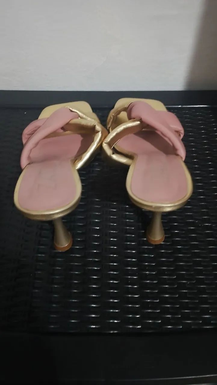 Tamanco Rosa com Dourado  - Foto 4