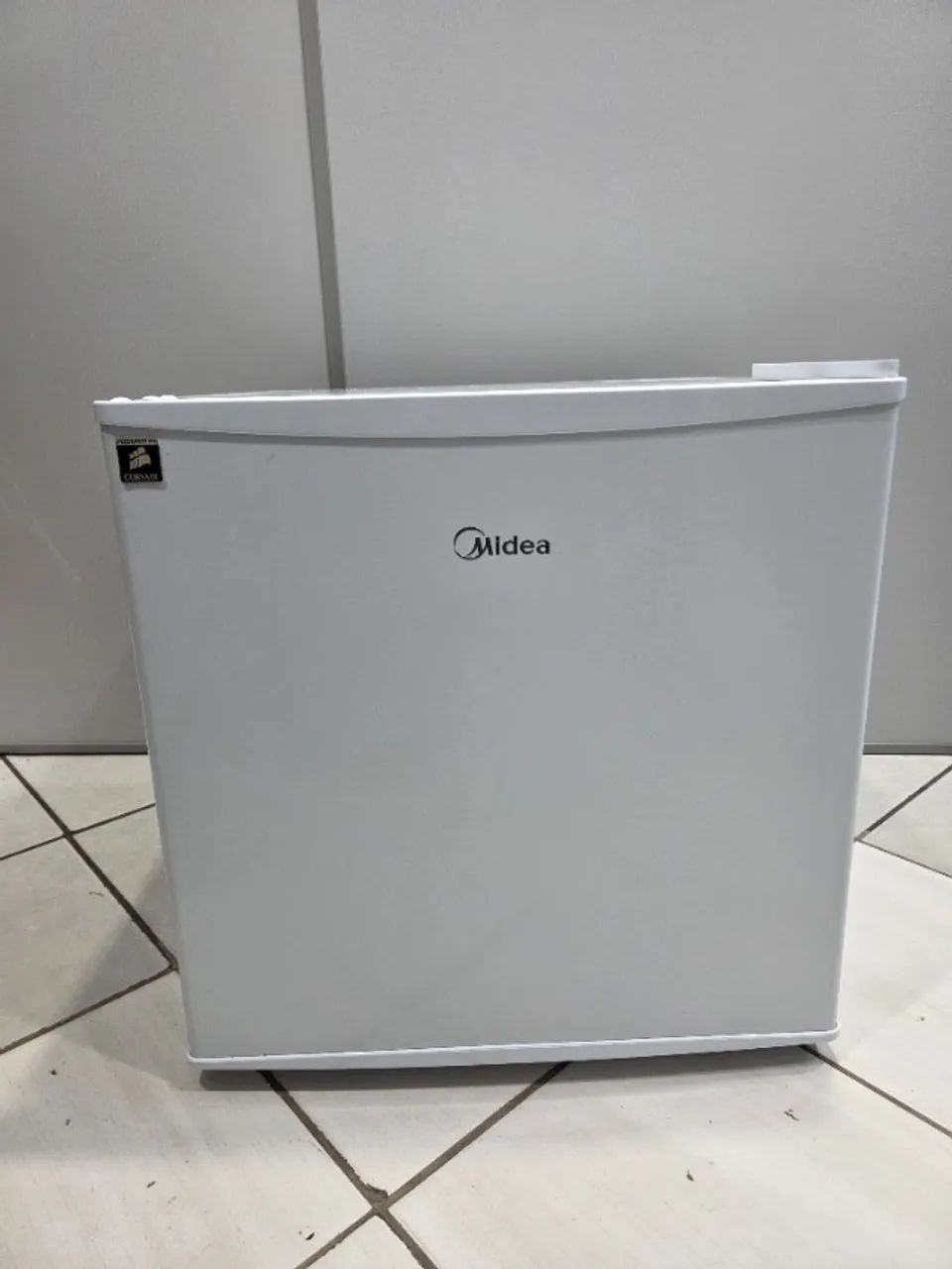 Frigobar Branco 45L 220V Midea