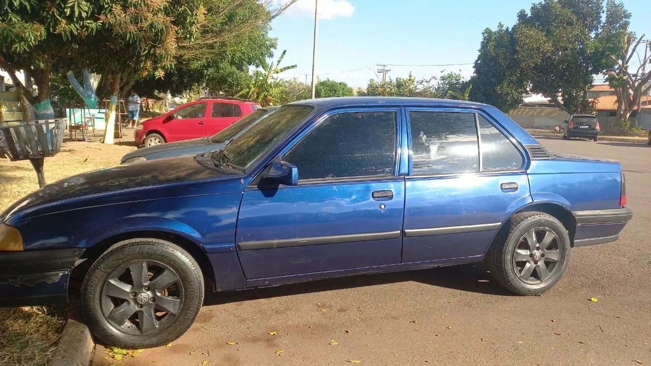 Chevrolet Monza MONZA GL 1.8 EFI/ SL/ L/ 650/BARC. 2E4P 1996