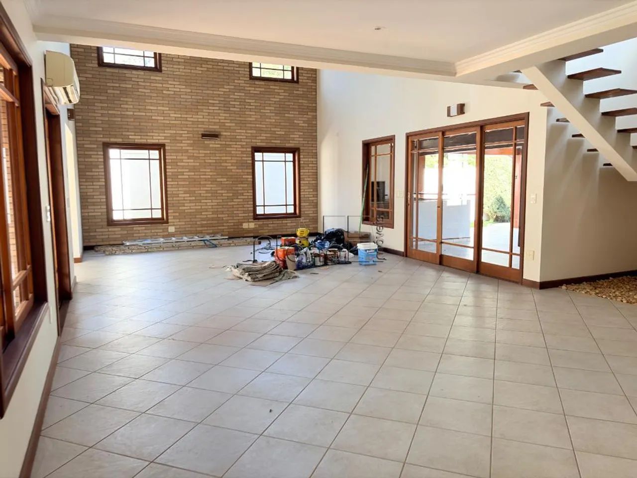 Sobrado para alugar em Campinas, Loteamento Alphaville Campinas, com 4 suítes, com 380 m² - Foto 3