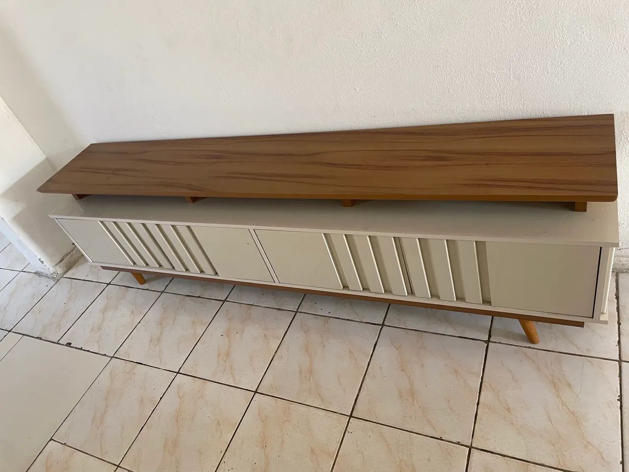 Rack off para TV de até 75 polegadas, 4 portas 