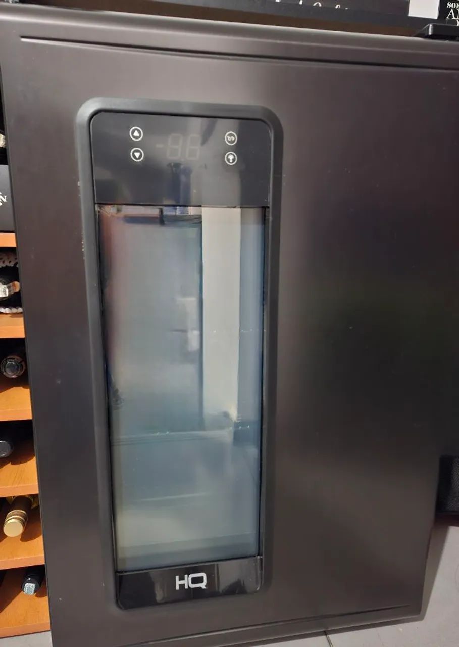Vendo Cervejeira semi -nova