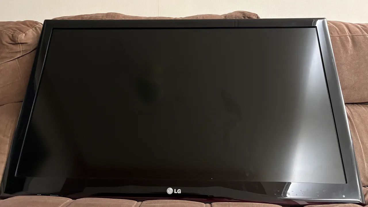Vendo TV LED LG 42 com defeito. 