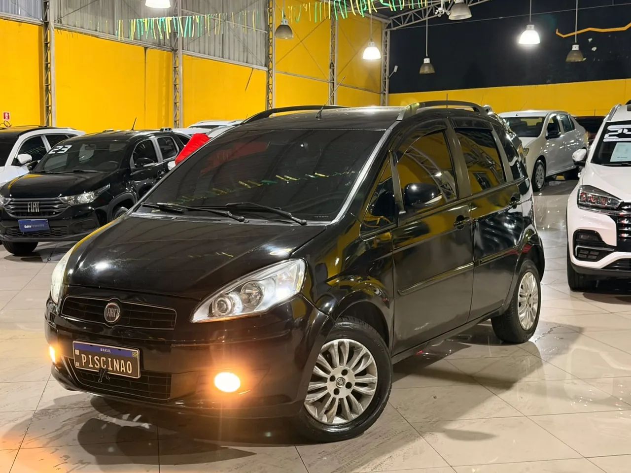 Fiat Idea Attractive 1.4 Fire Flex 8V 5P 2012