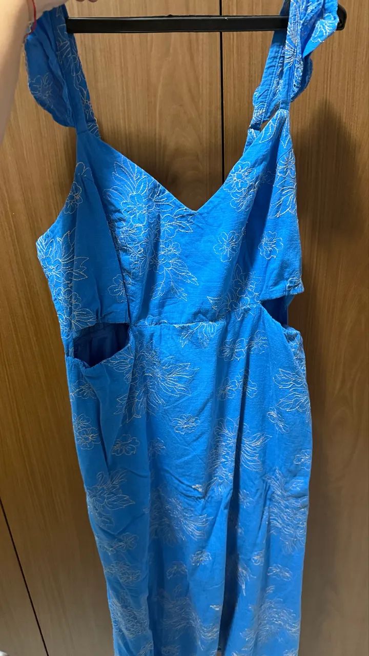 Vestido azul bordado 