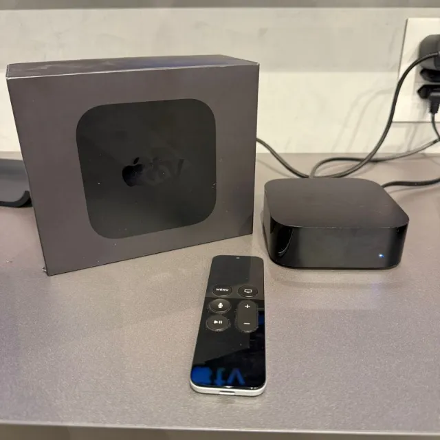 Apple TV 4k 32gb - 1a.geração! Funcionando perfeitamente