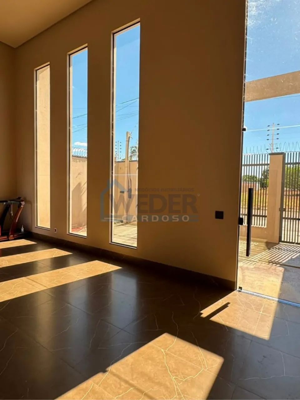 Casa ampla com energia solar e excelente área de lazer em Gurupi. - Foto 2