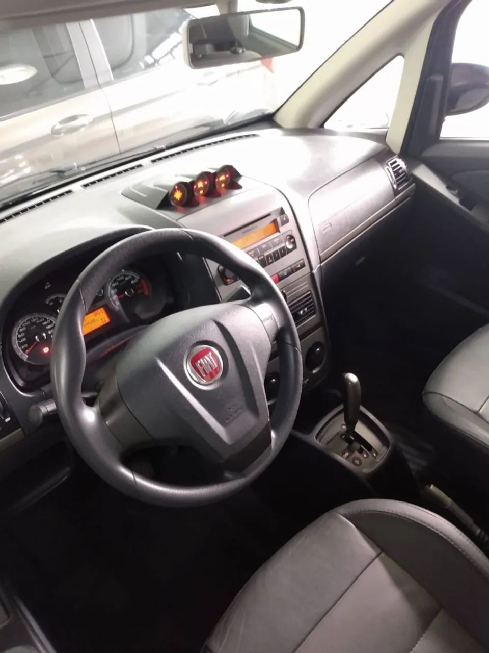 Fiat Idea Adv./ Adv.lock.dualogic 1.8 Flex 5P 2012 - Foto 2