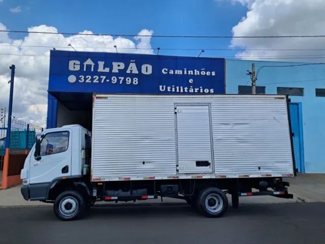 MB Accelo 915C Baú Carga Seca - (2010) - Foto 4