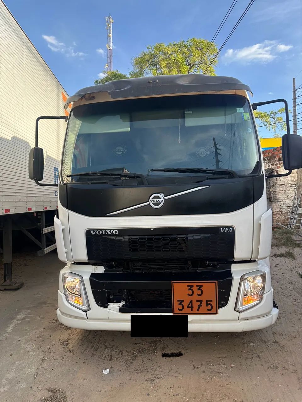 CAMINHÃO VOLVO VM270/COMBUSTÍVEIS