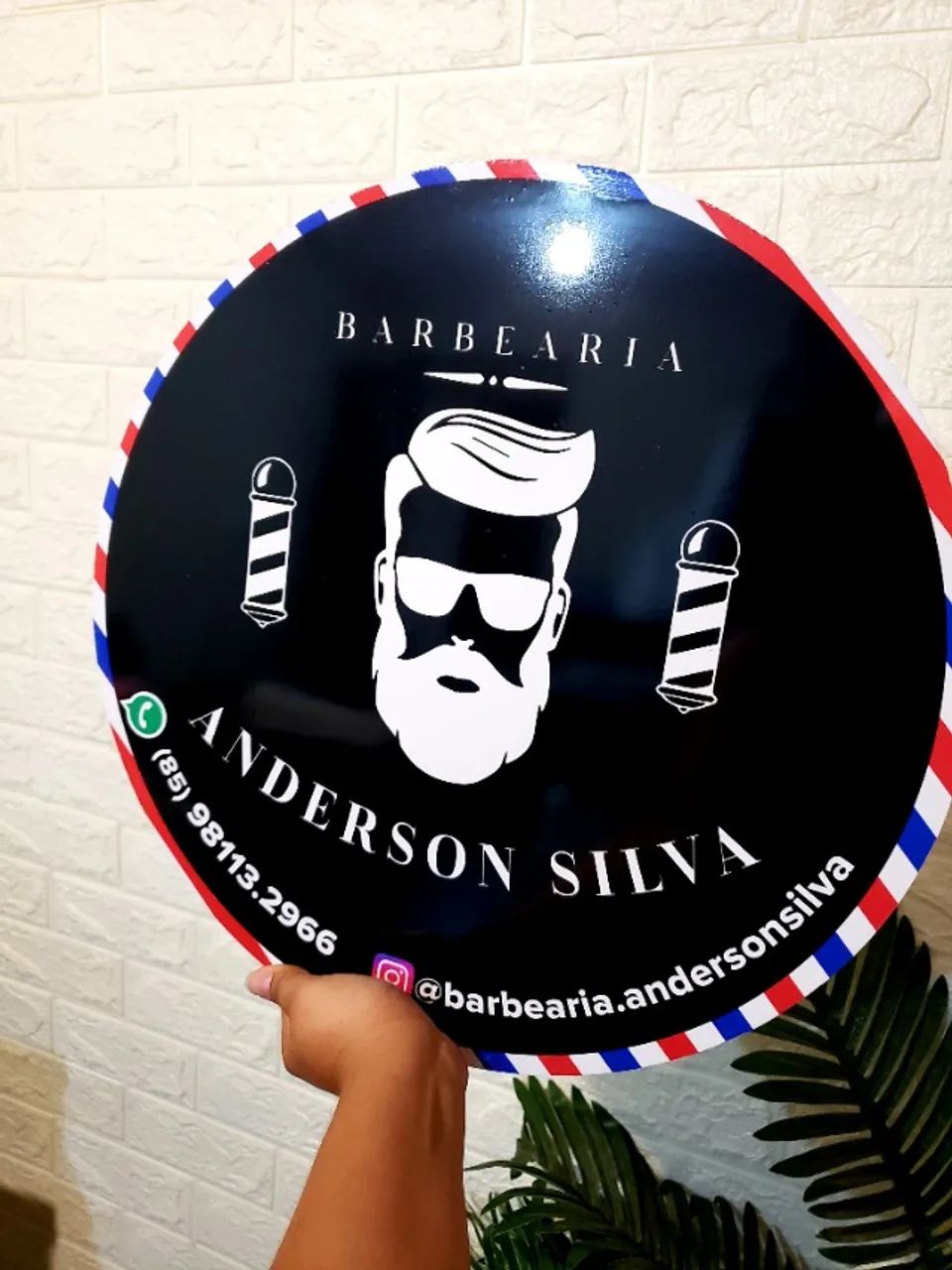 Placa para barbearia com sua logomarca personalizada divulgue sua loja - Foto 2
