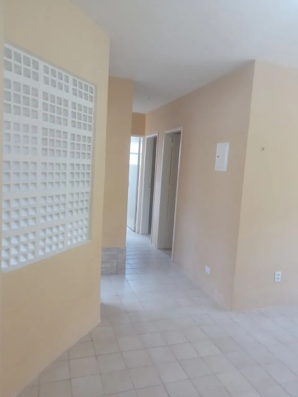 Alugo Apartamento no Bairro do Cordeiro - Foto 2
