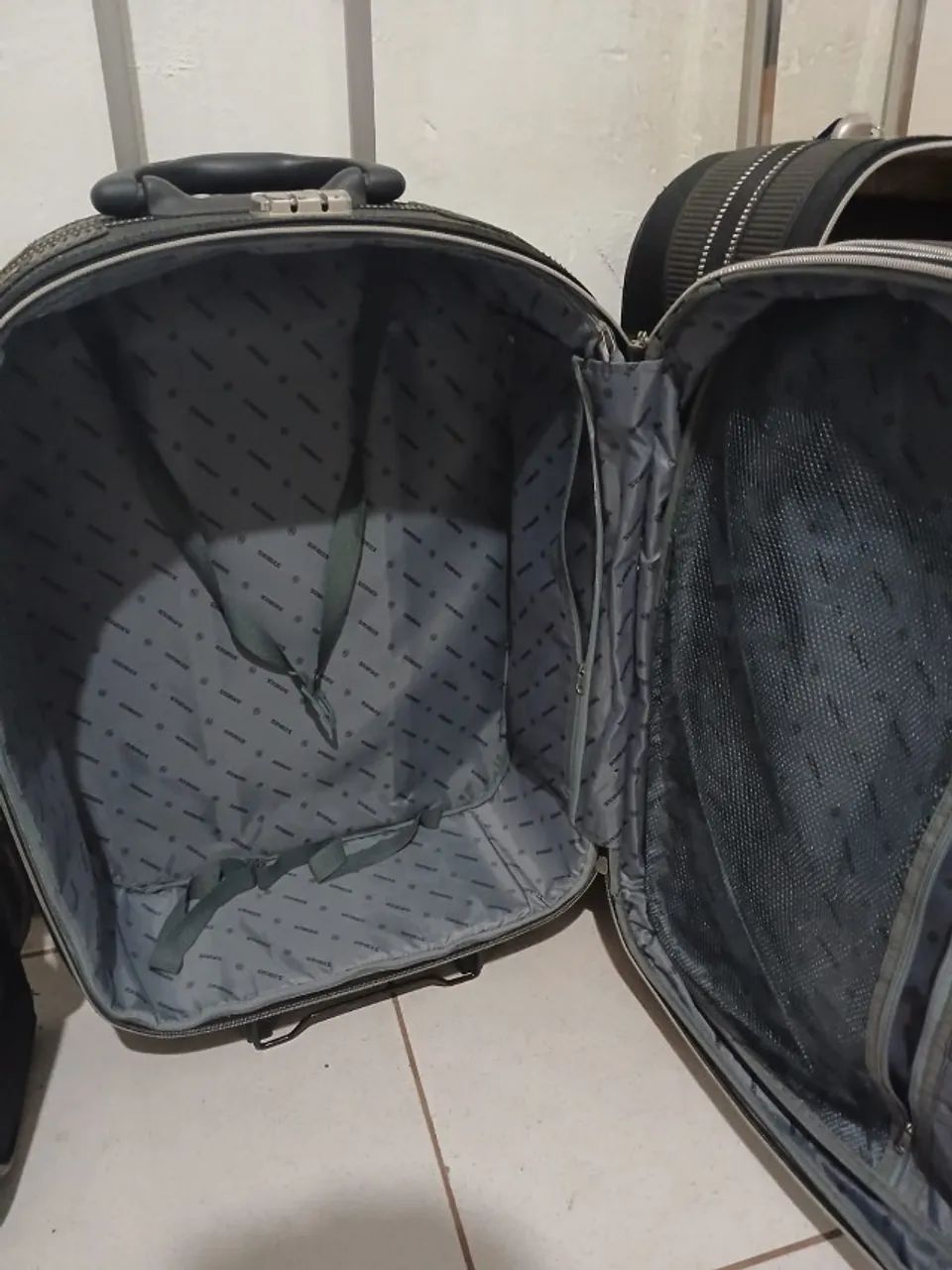Kit com 3 Malas de Viagem com Rodinhas - Usadas - Foto 3