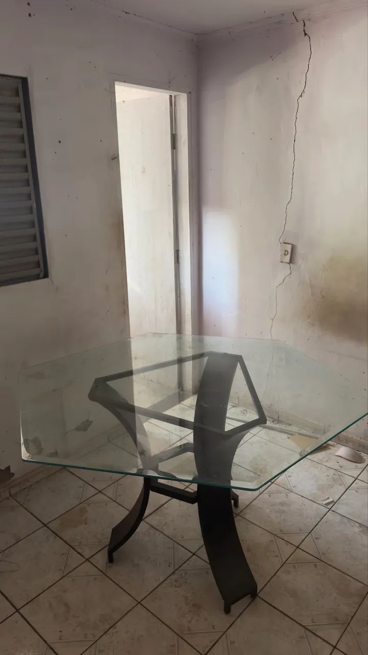 Mesa de vidro / base de ferro  - Foto 2