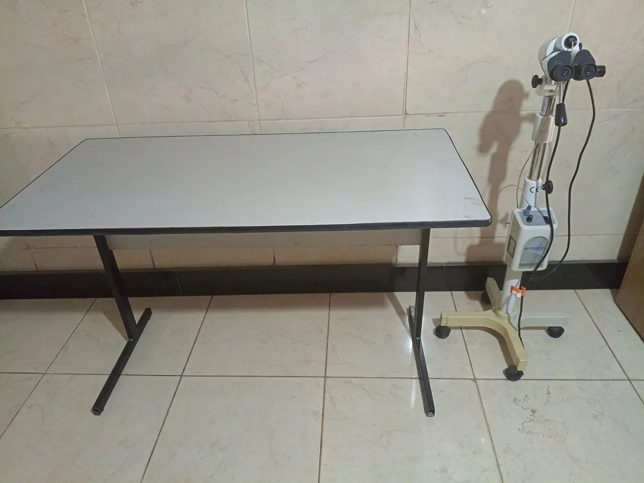 Mesa várias utilidades TOP  - Foto 4