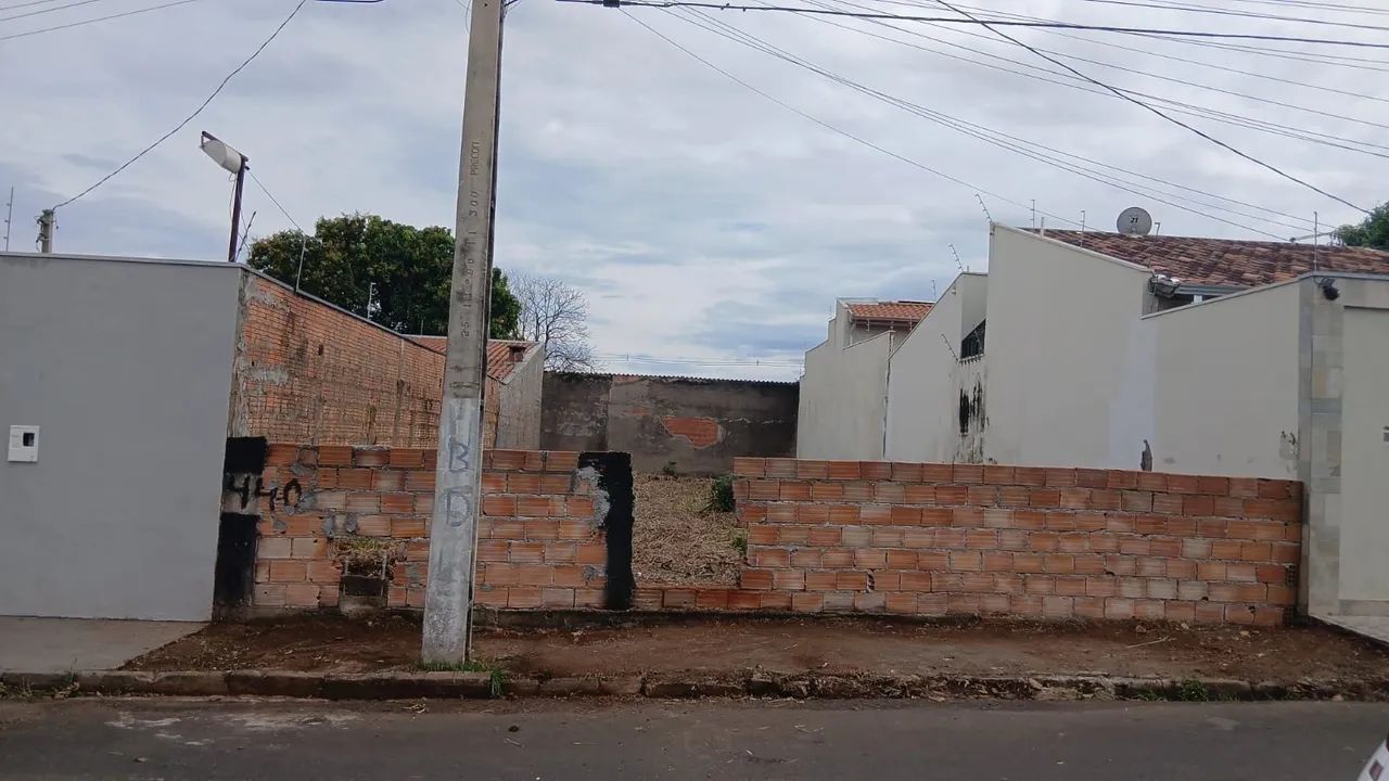Lote 305 m2 Bairro Jardim Maracanã  - Foto 2