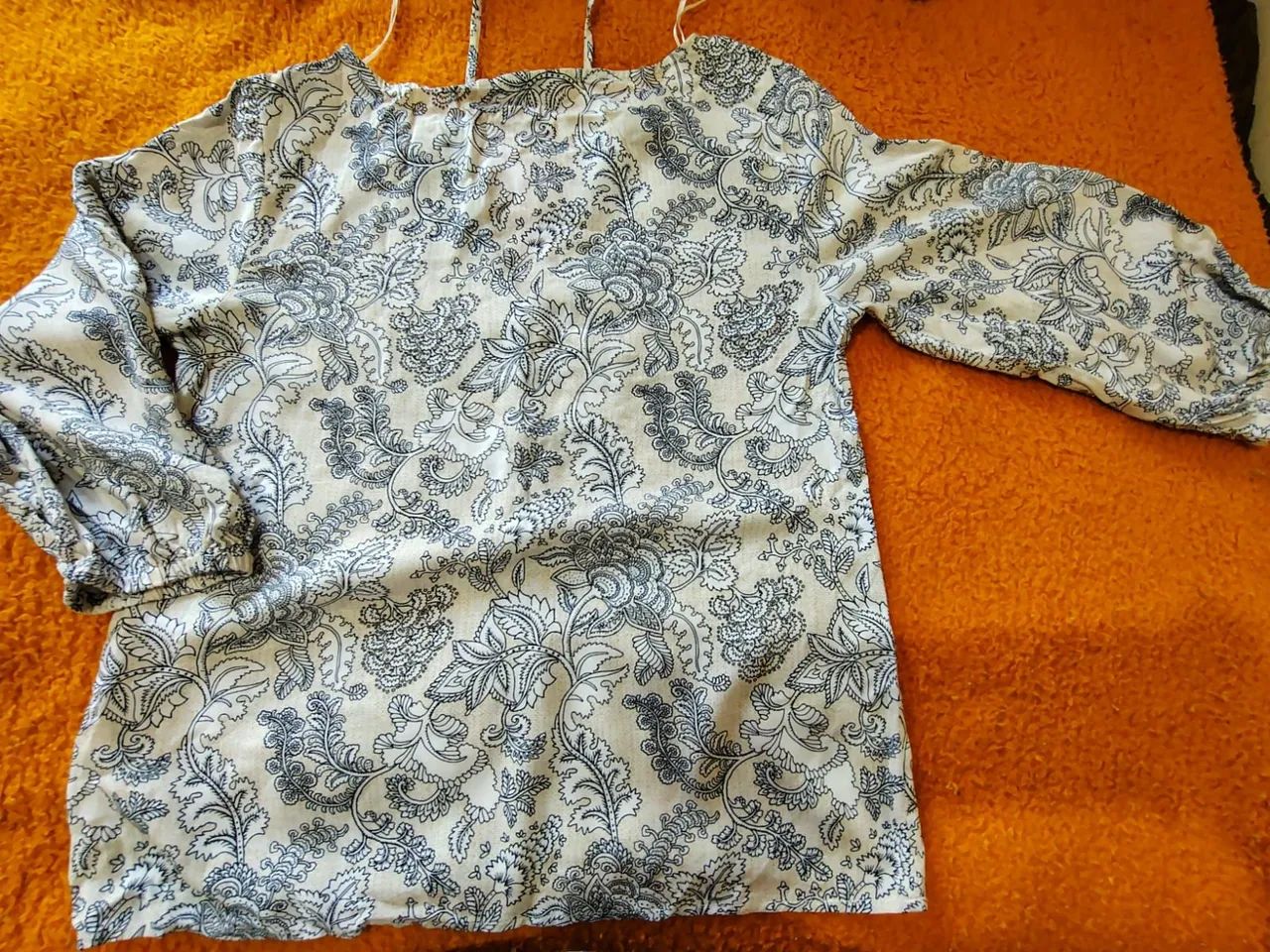 Duas Blusas PP por 25,00 - Foto 3