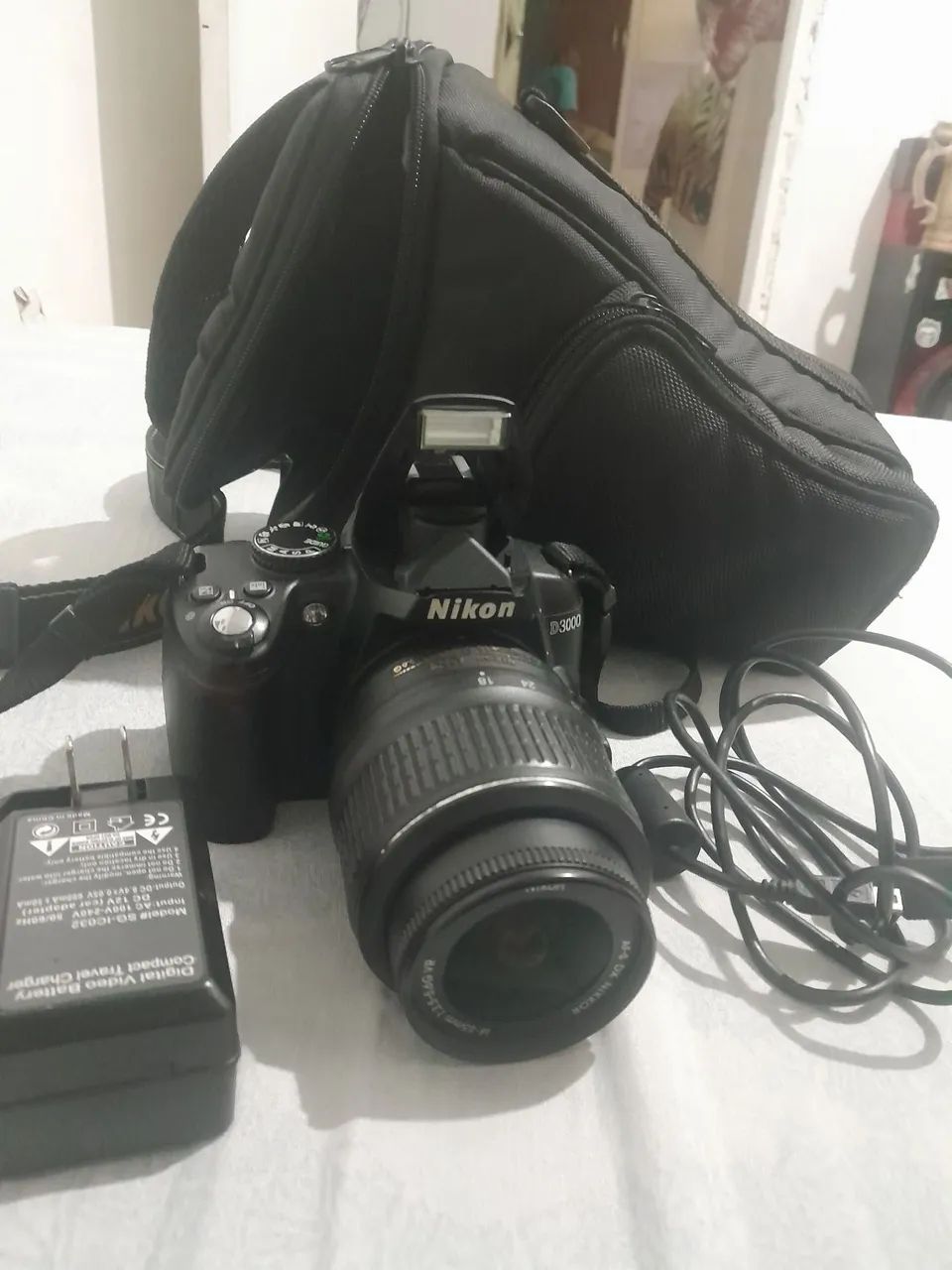 Camera Nikon D3000