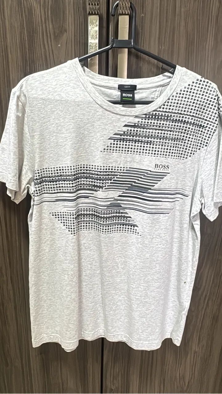 Camiseta Hugo Boss tamanho G original - Roupas - Taguatinga Norte