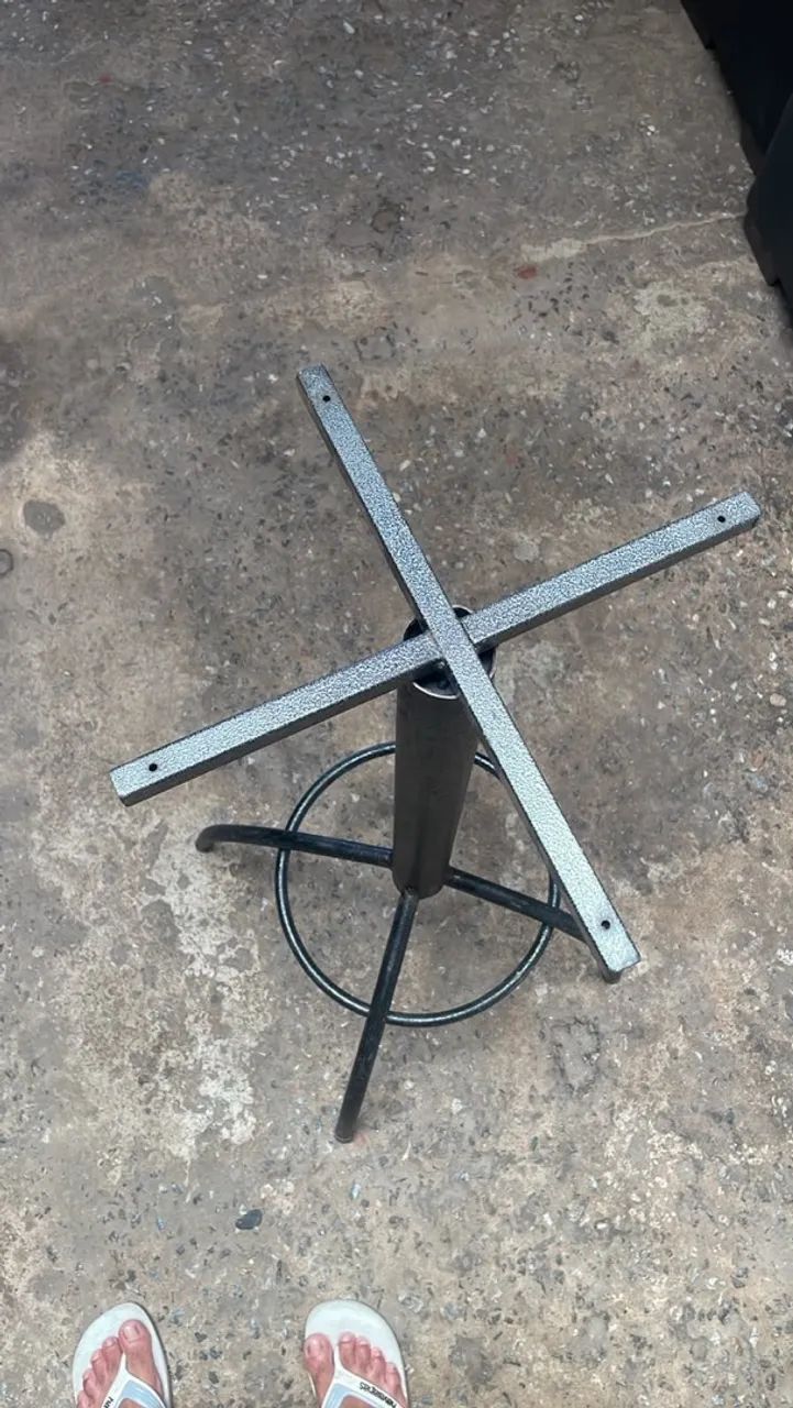 Estrutura de bistrô pronta sem o tampo  - Foto 4