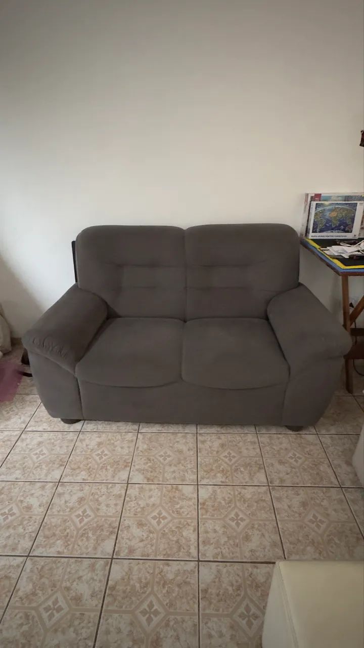 SOFÁ 2 LUGARES EM TECIDO SUEDE