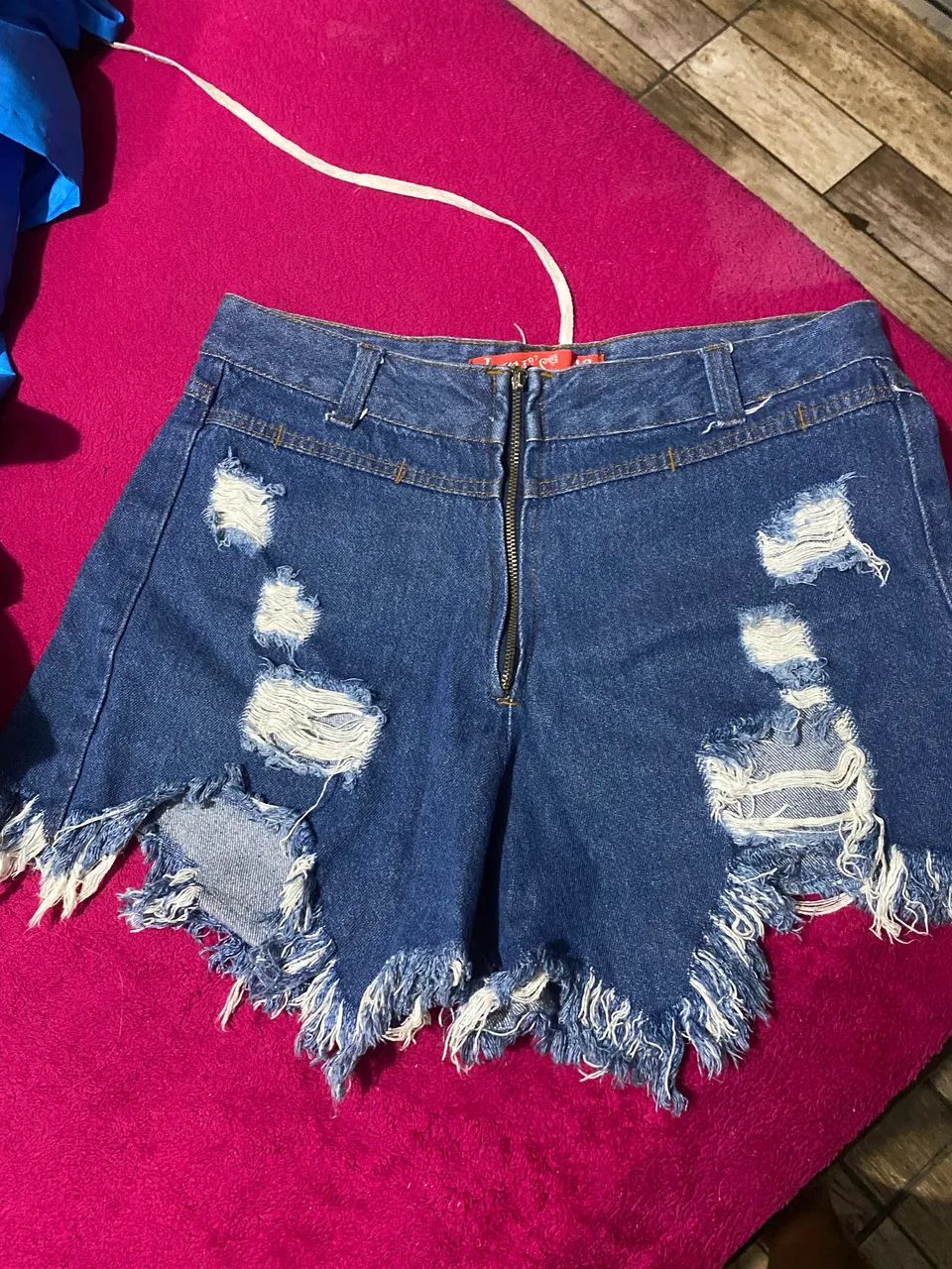 Roupas lindas e bom estado  - Foto 5
