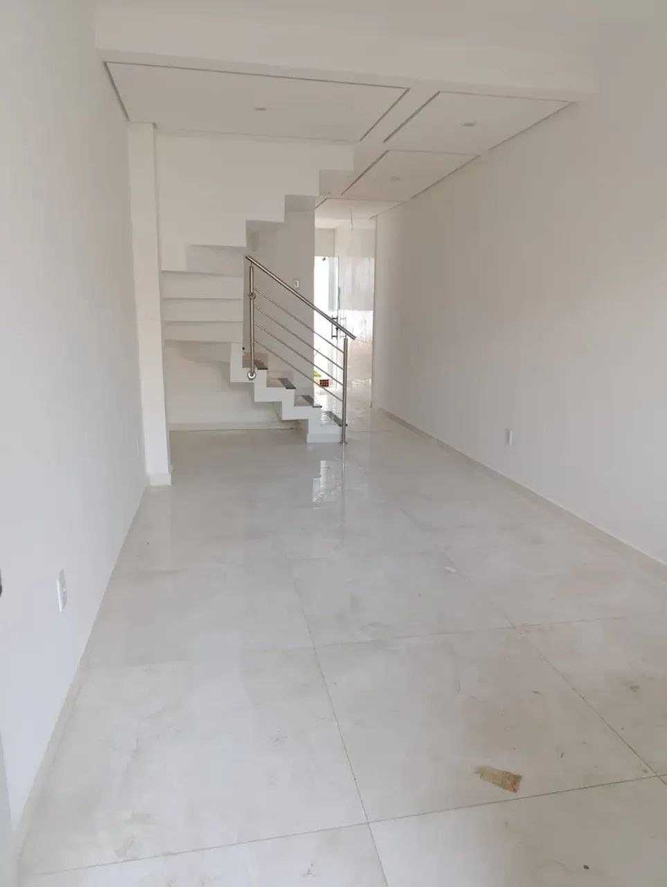 CASA GEMINADA 02 QUARTOS,  02 VAGAS - Foto 4