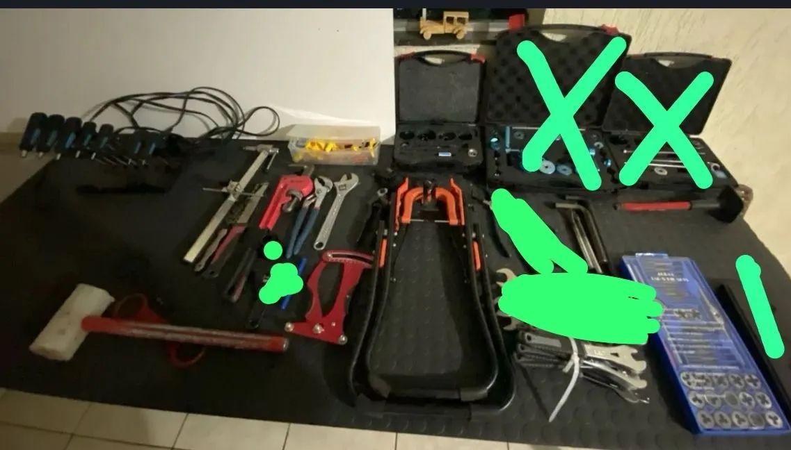OPORTUNIDADE - Vendo ou Troco Ferramentas Oficina Bike
