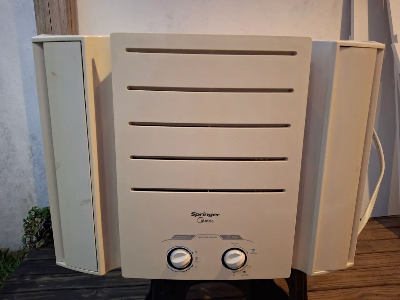 Ar Condicionado de Janela Springer Midea 7500btus