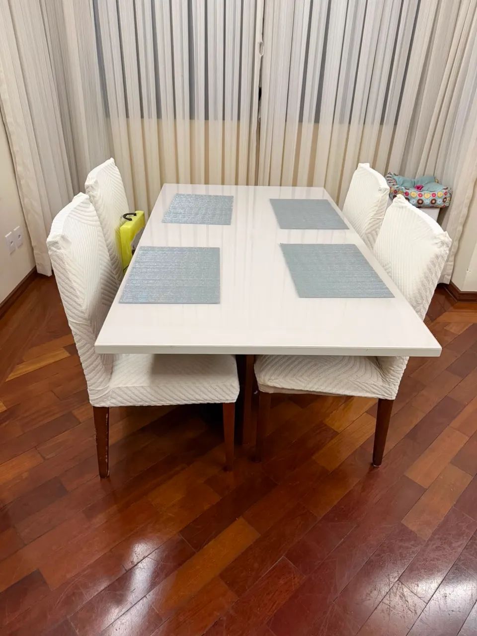 Mesa off-White  1,80m com 4 cadeiras - Foto 2