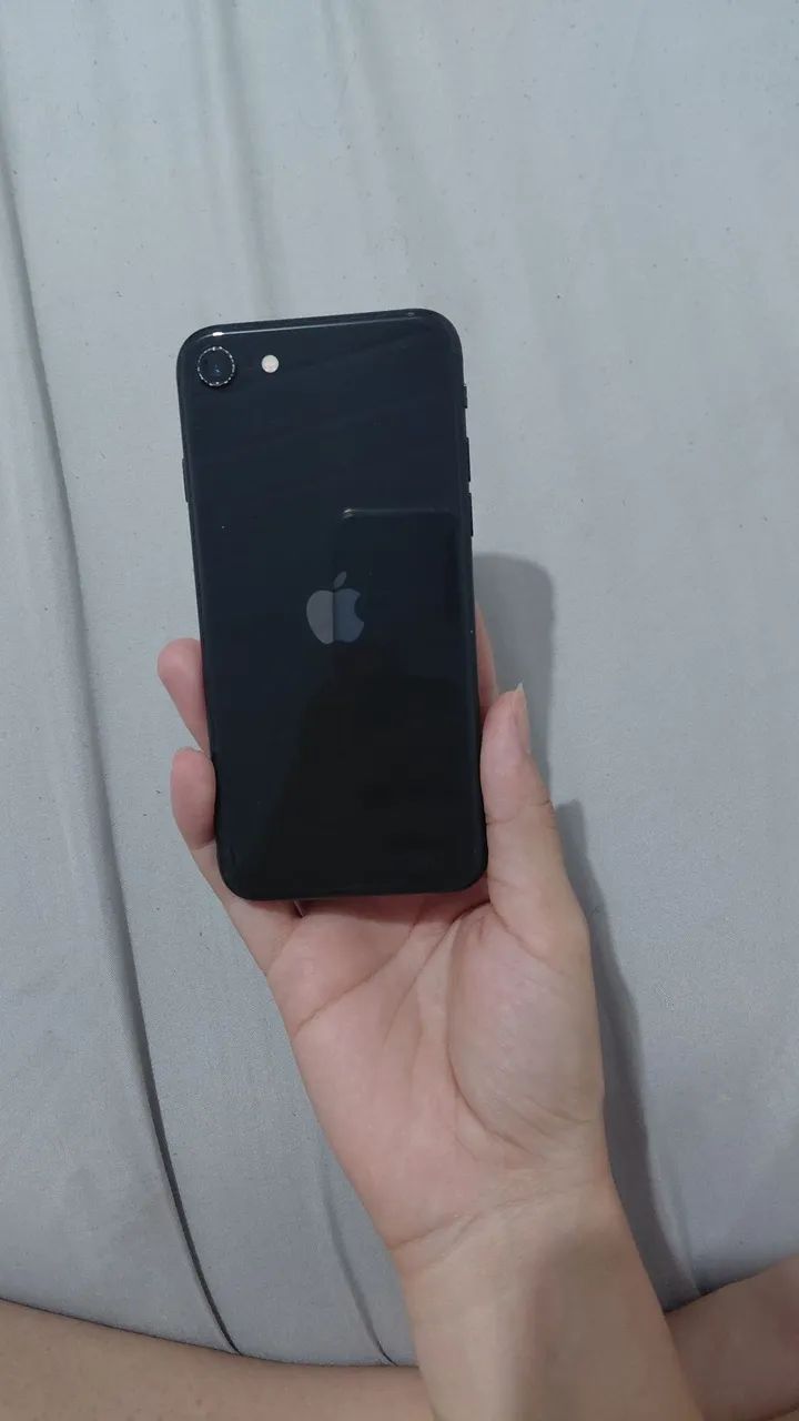 IPHONE SE 2020