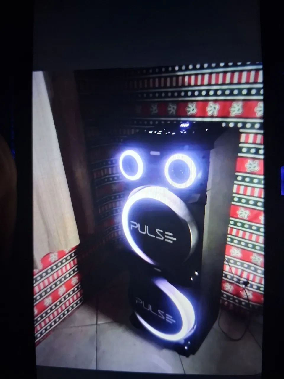 Vendo Caixa de som acústica da PULSE.