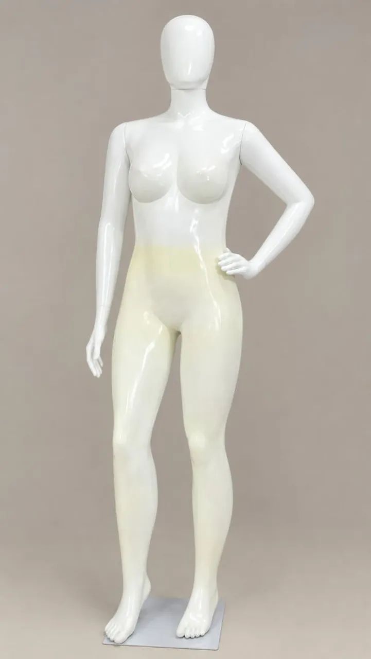 MANEQUIM PLUS SIZE POSE  - Foto 2