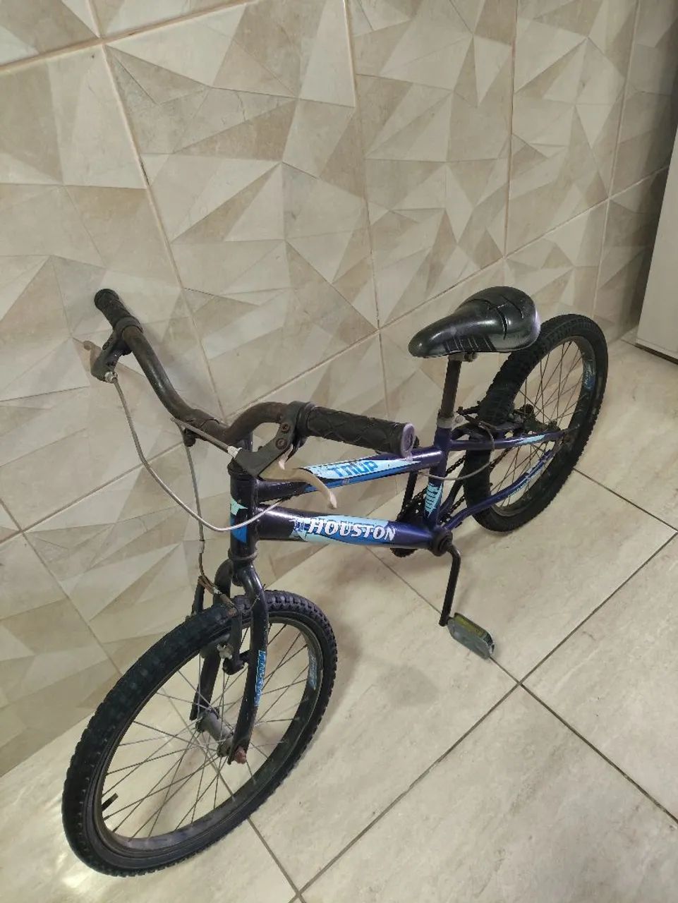 Vendo bicicleta Houston aro 20  - Foto 3