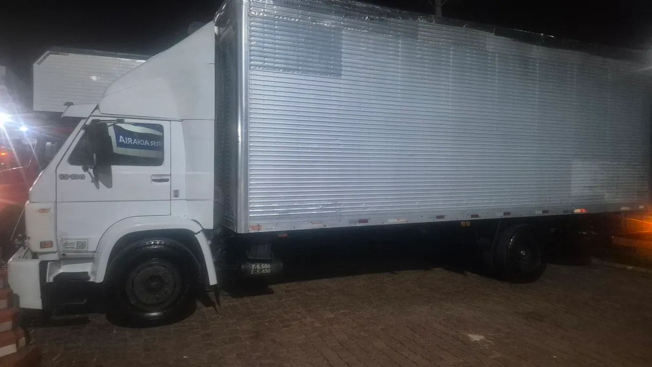 Bau 8 mts carga seca - Foto 4