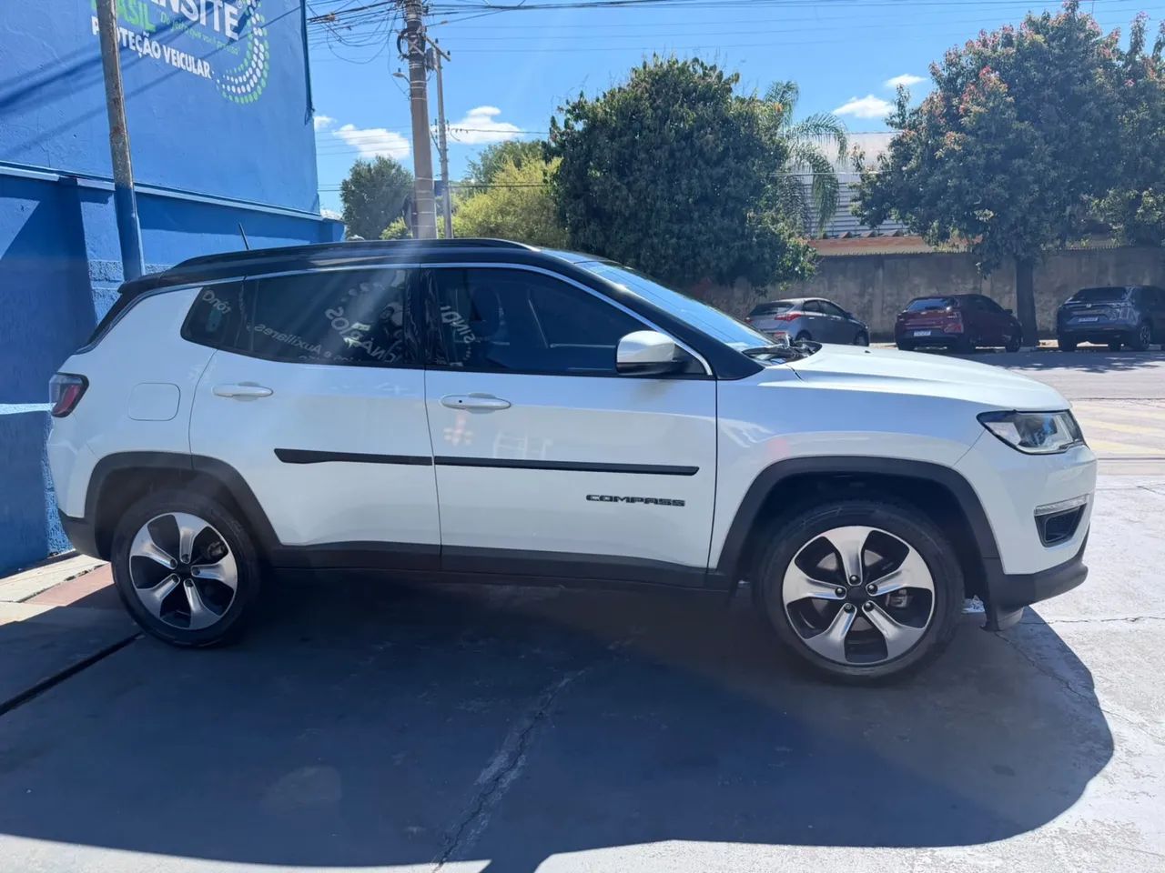 Jeep Compass Longitude 2.0 4X2 Flex 16V Aut. 2017 - Foto 4
