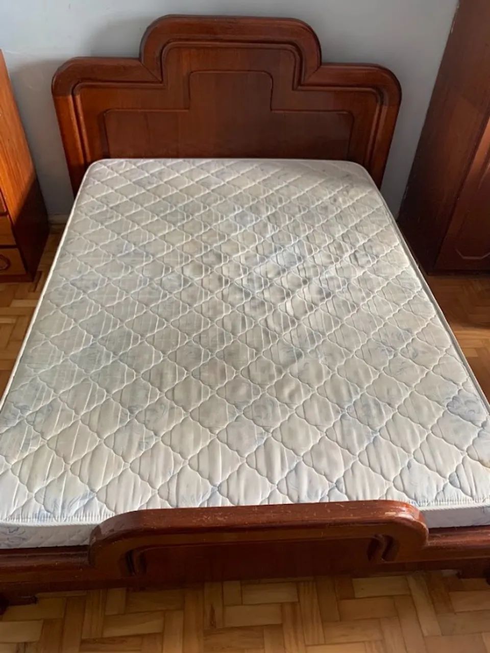 Cama de casal com colchão