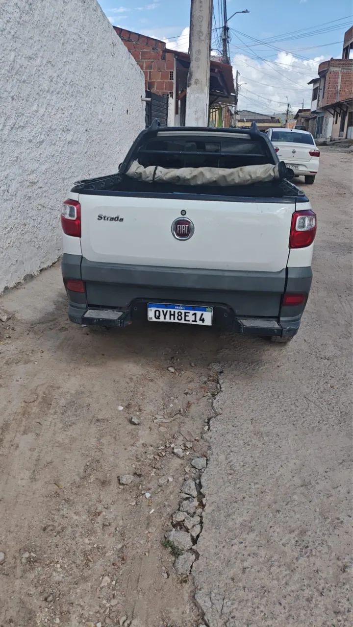 Fiat Strada Freedom 1.4 Flex 8V CS 2020 - Foto 3