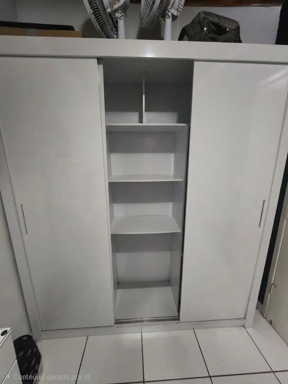 Guarda-Roupa Branco 3 Portas de Correr - Ótimo Estado
