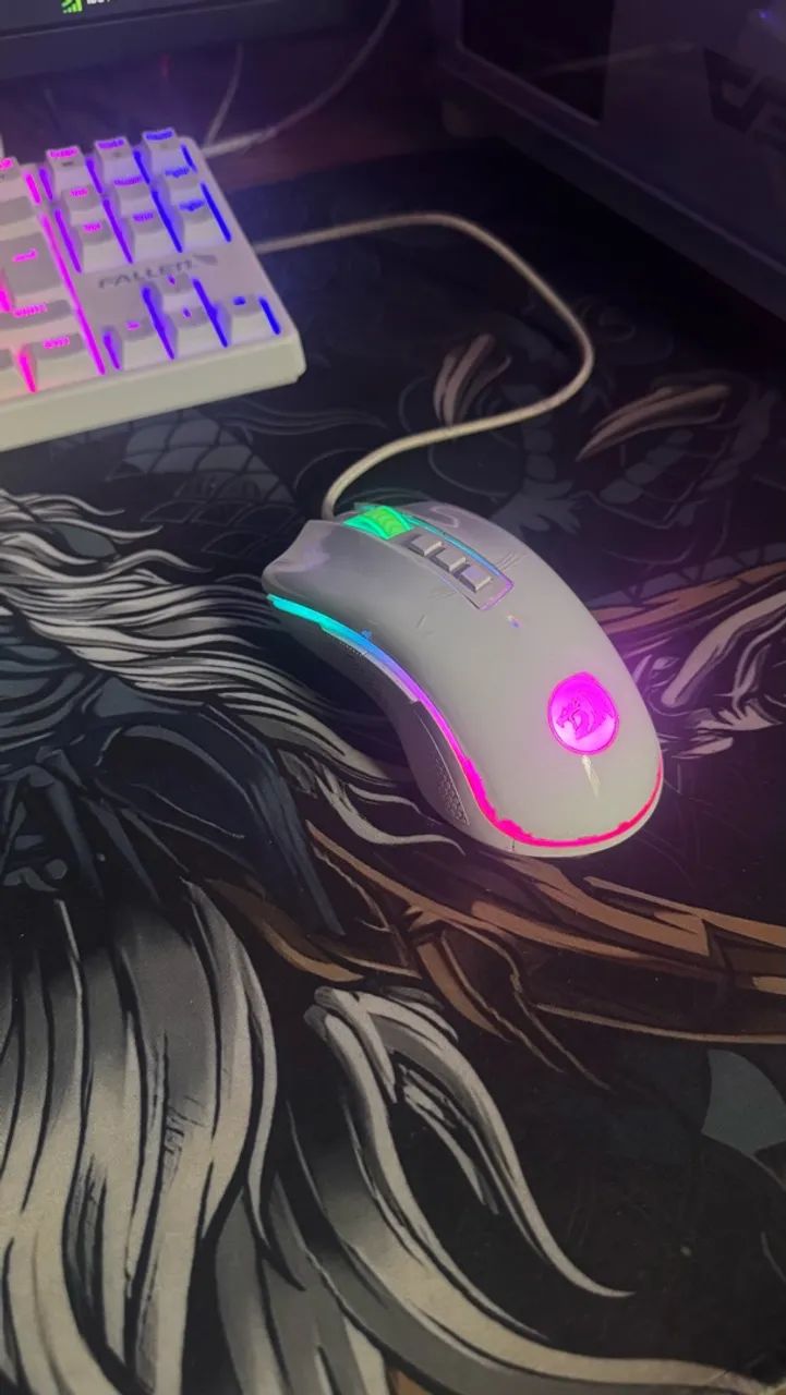 Mouse gamer redragon cobra branco