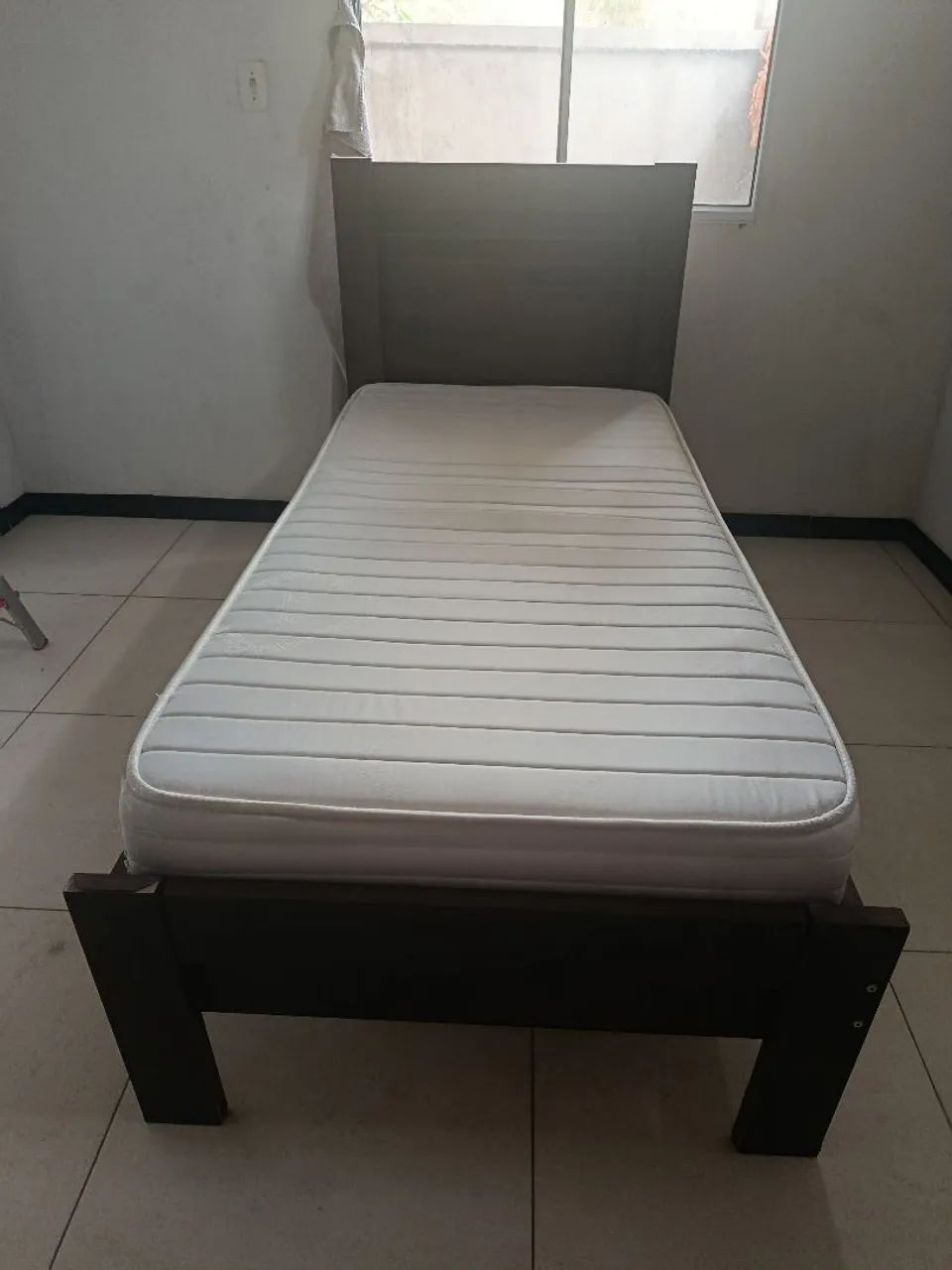 Cama com colchão 
