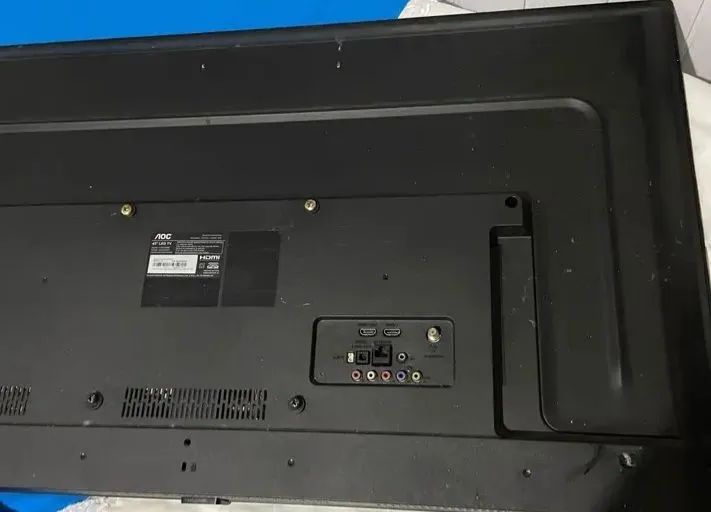 Vendo essa TV marca oac 43 polegadas defeito na tela so, nao entrgo - Foto 2