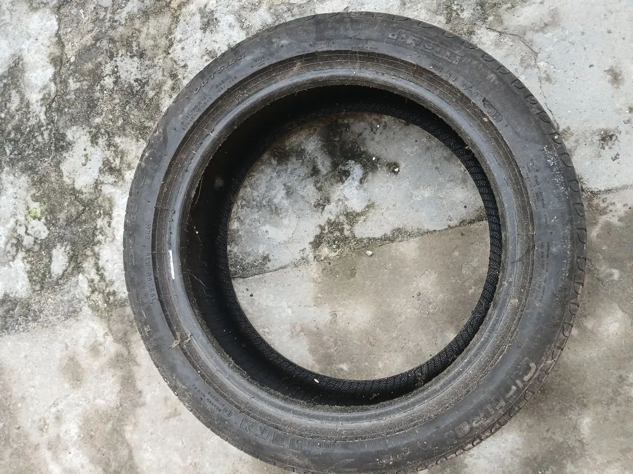 Pneu pirelli