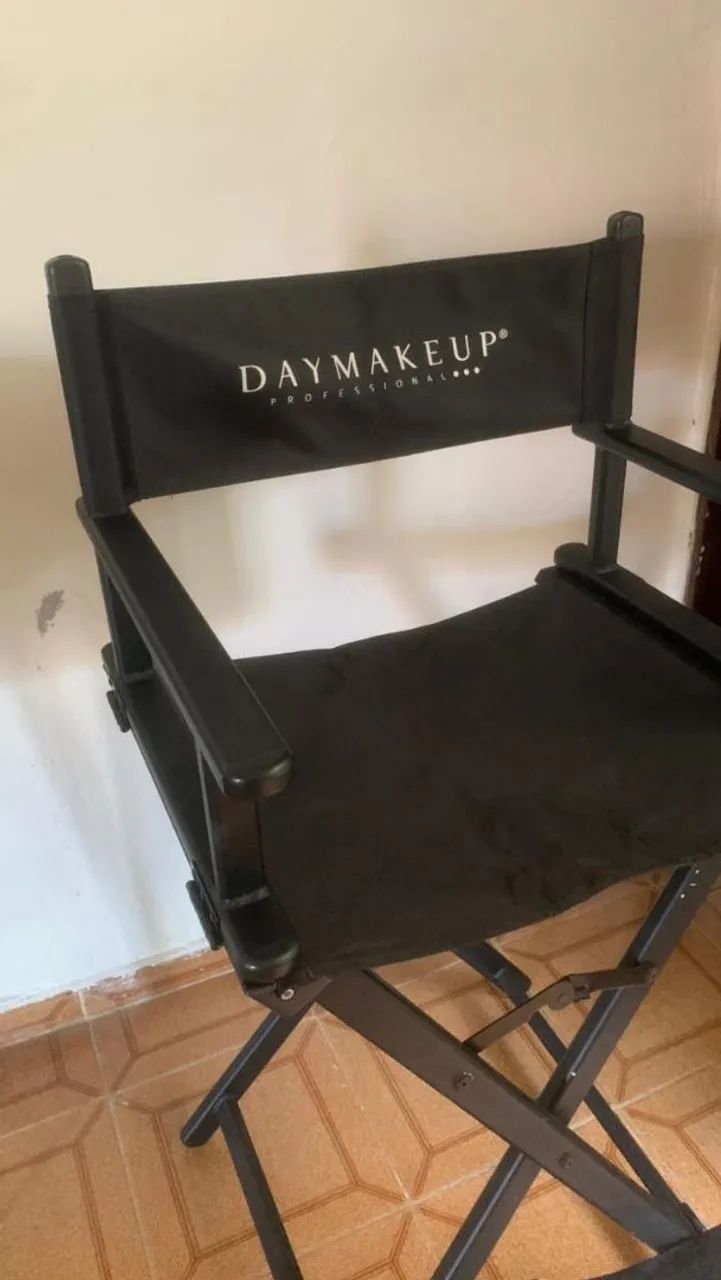 Cadeira diretor de maquiagem  - Foto 2
