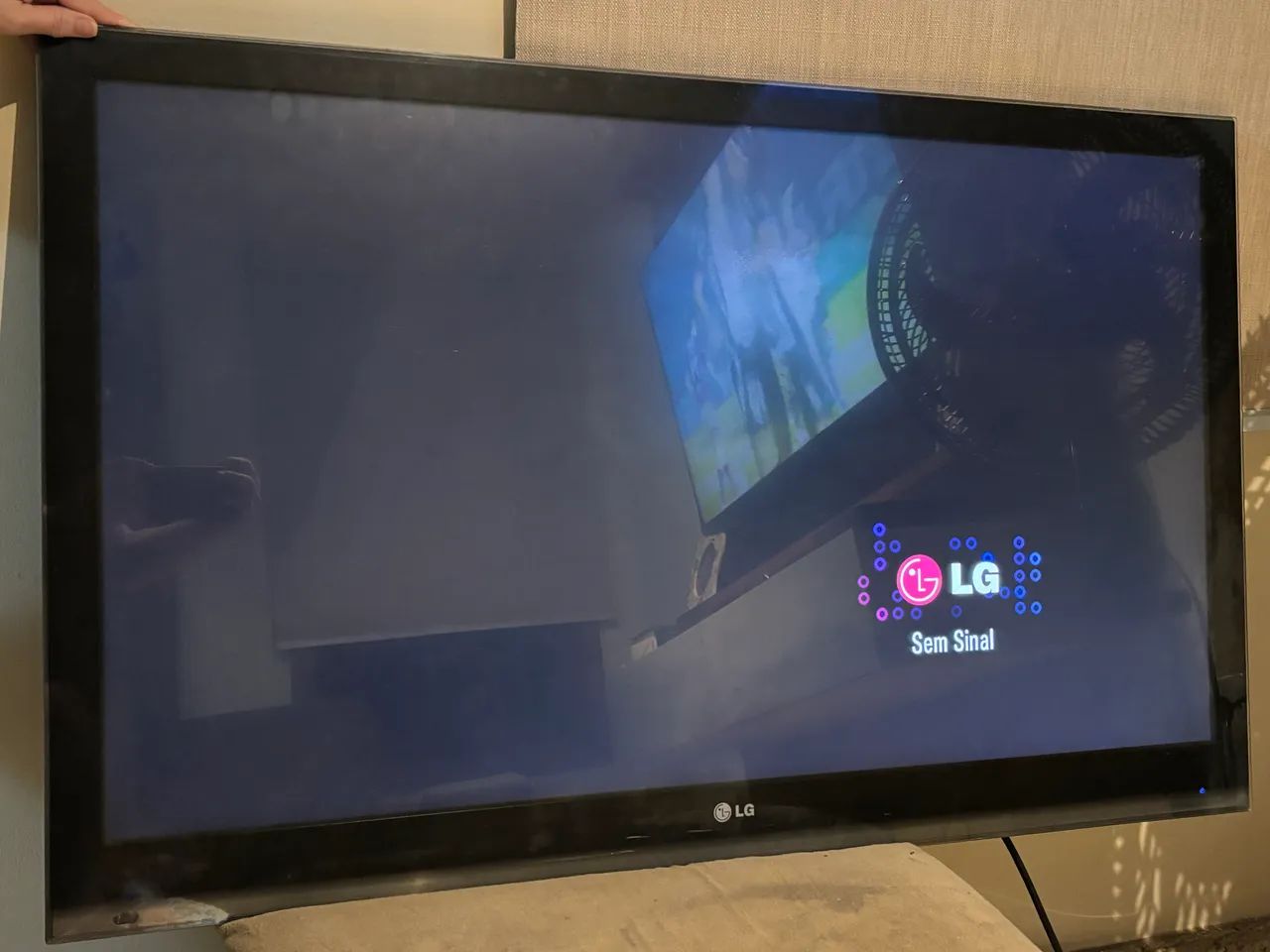 TV LG 42 (NÃO É SMART) 